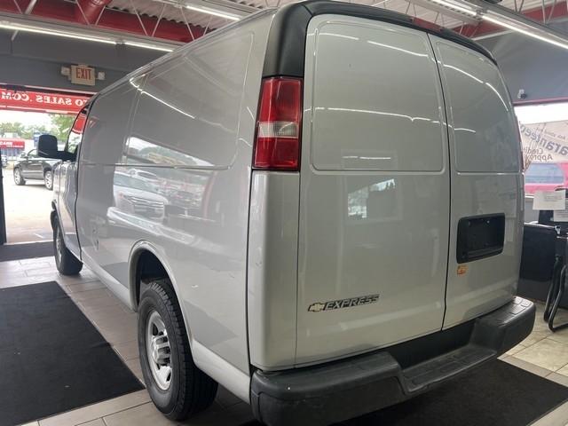 Chevrolet Express Cargo Van RWD 2500 135" 2017