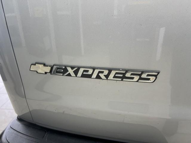 Chevrolet Express Cargo Van RWD 2500 135" 2017