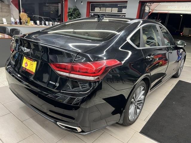 Hyundai Genesis 4dr Sdn V6 3.8L AWD 2016