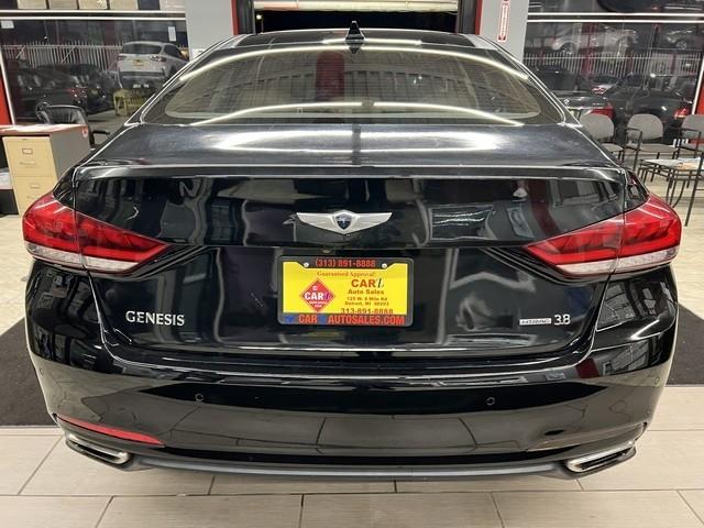 Hyundai Genesis 4dr Sdn V6 3.8L AWD 2016