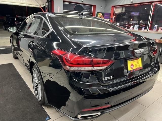 Hyundai Genesis 4dr Sdn V6 3.8L AWD 2016