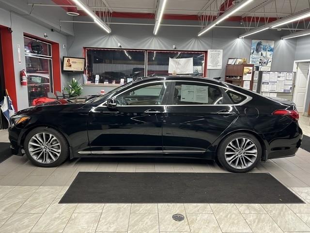 Hyundai Genesis 4dr Sdn V6 3.8L AWD 2016