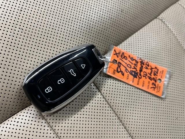 Hyundai Genesis 4dr Sdn V6 3.8L AWD 2016