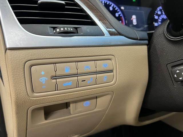 Hyundai Genesis 4dr Sdn V6 3.8L AWD 2016