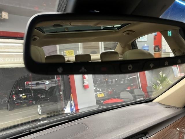 Hyundai Genesis 4dr Sdn V6 3.8L AWD 2016