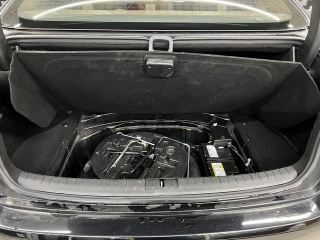 Hyundai Genesis 4dr Sdn V6 3.8L AWD 2016