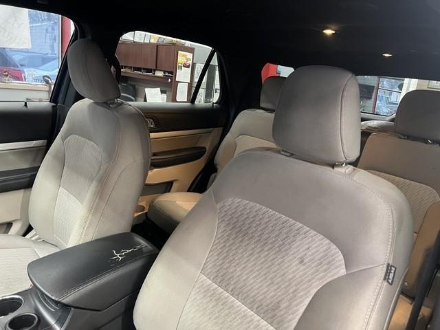 Ford Explorer Base FWD 2019