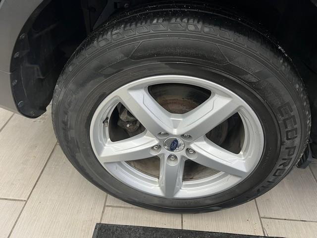 Ford Explorer Base FWD 2019