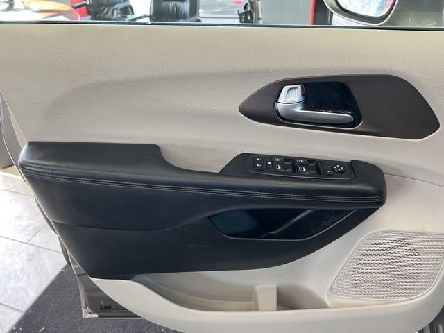 Chrysler Pacifica Touring-L FWD 2017