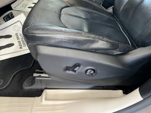 Chrysler Pacifica Touring-L FWD 2017