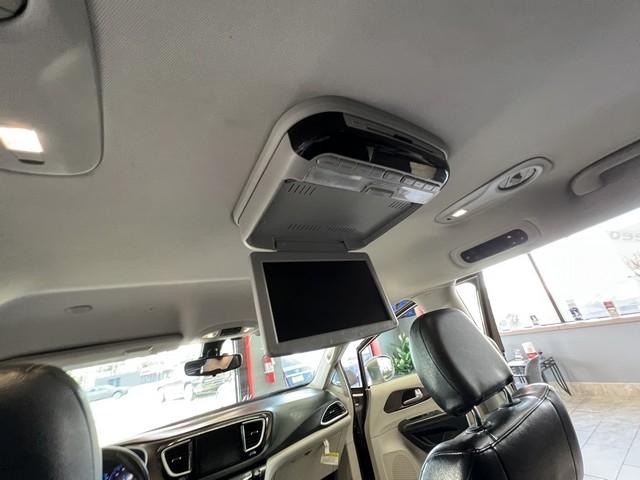 Chrysler Pacifica Touring-L FWD 2017