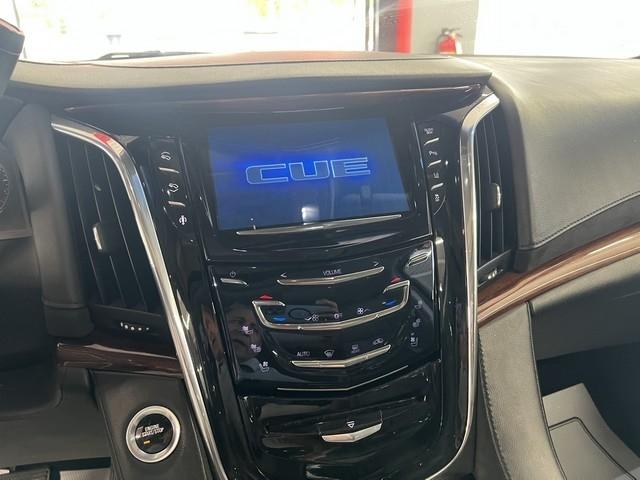 Cadillac Escalade 4WD 4dr Luxury 2015