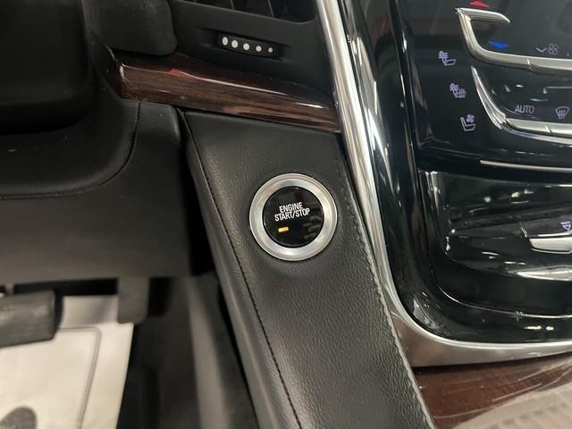 Cadillac Escalade 4WD 4dr Luxury 2015