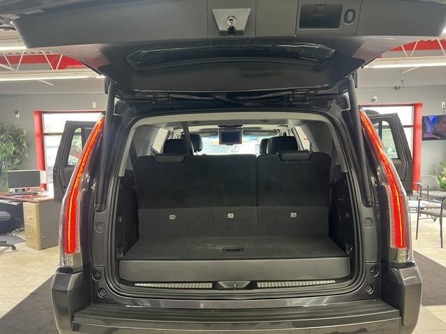 Cadillac Escalade 4WD 4dr Luxury 2015