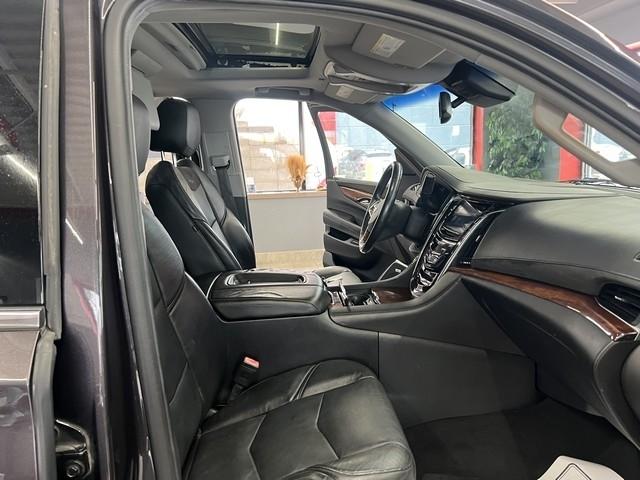 Cadillac Escalade 4WD 4dr Luxury 2015