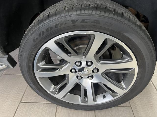 Cadillac Escalade 4WD 4dr Luxury 2015