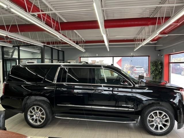 GMC Yukon XL 4WD 4dr Denali 2017