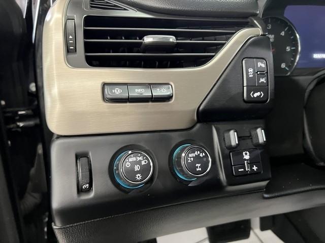 GMC Yukon XL 4WD 4dr Denali 2017