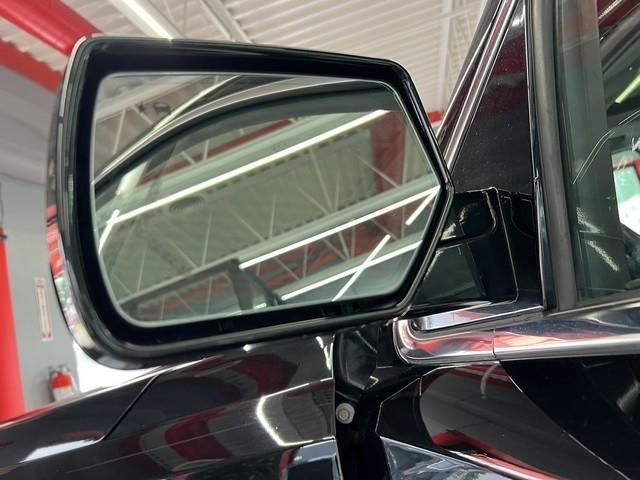 GMC Yukon XL 4WD 4dr Denali 2017