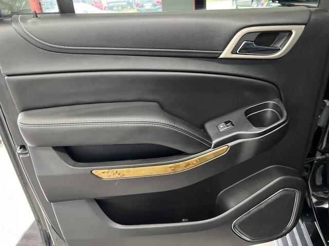 GMC Yukon XL 4WD 4dr Denali 2017