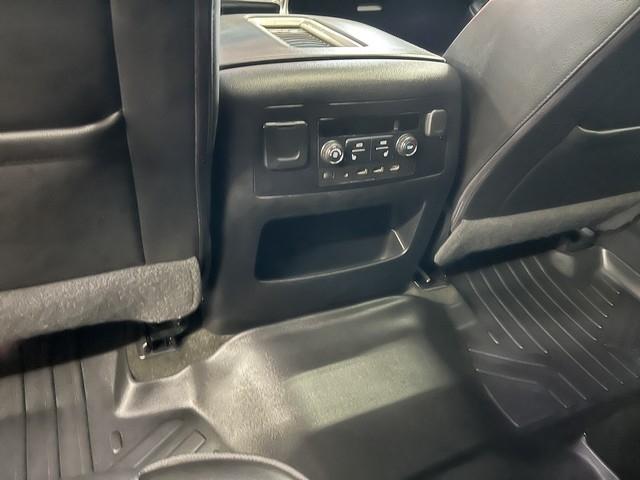 GMC Yukon XL 4WD 4dr Denali 2017