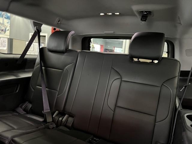 GMC Yukon XL 4WD 4dr Denali 2017