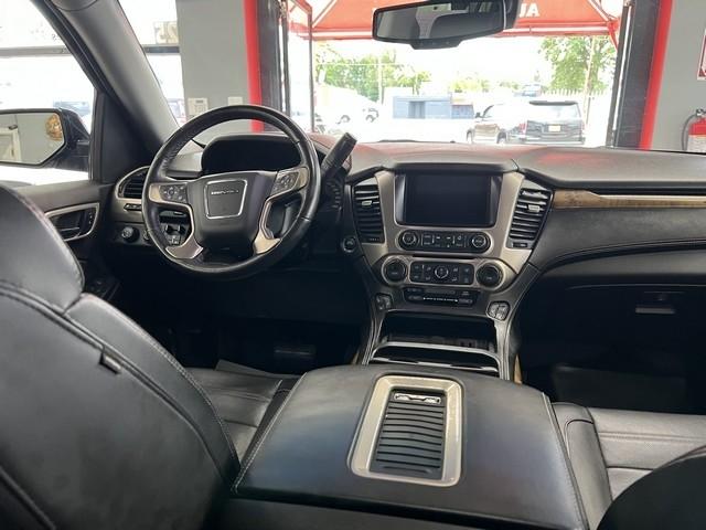 GMC Yukon XL 4WD 4dr Denali 2017