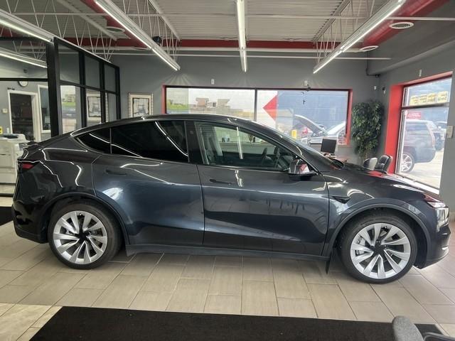 Tesla Model Y Long Range Launch Series AWD *Ltd Avail* 2026