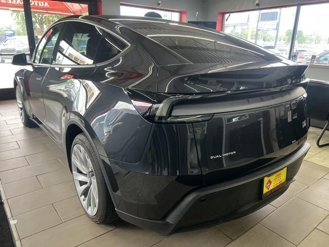 Tesla Model Y Long Range Launch Series AWD *Ltd Avail* 2026