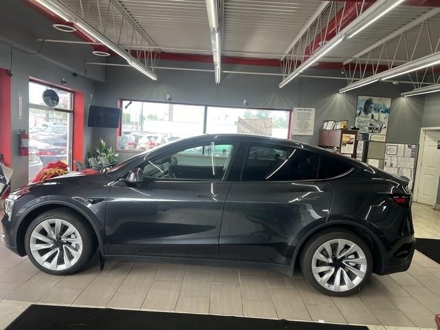 Tesla Model Y Long Range Launch Series AWD *Ltd Avail* 2026