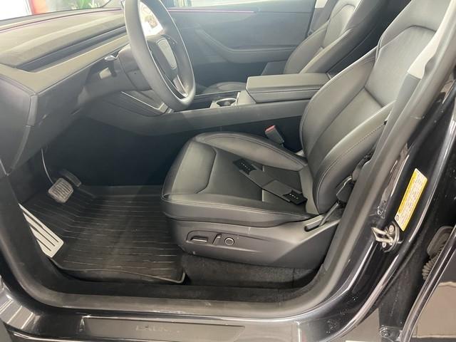 Tesla Model Y Long Range Launch Series AWD *Ltd Avail* 2026