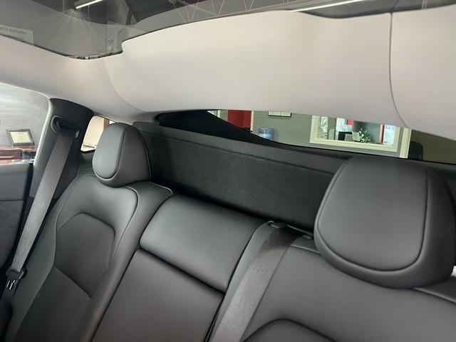 Tesla Model Y Long Range Launch Series AWD *Ltd Avail* 2026