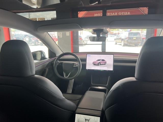 Tesla Model Y Long Range Launch Series AWD *Ltd Avail* 2026
