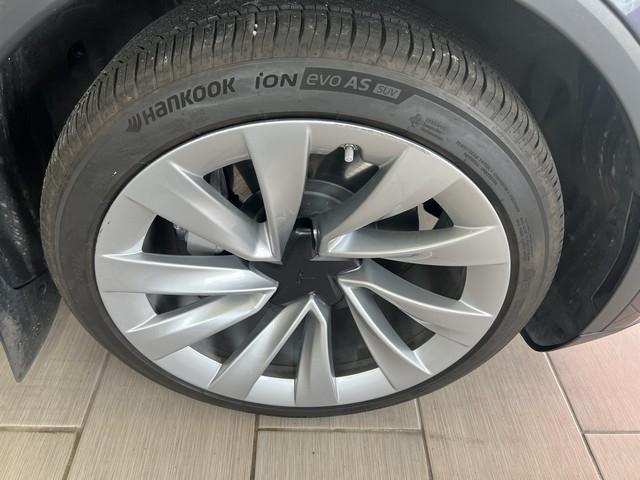 Tesla Model Y Long Range Launch Series AWD *Ltd Avail* 2026