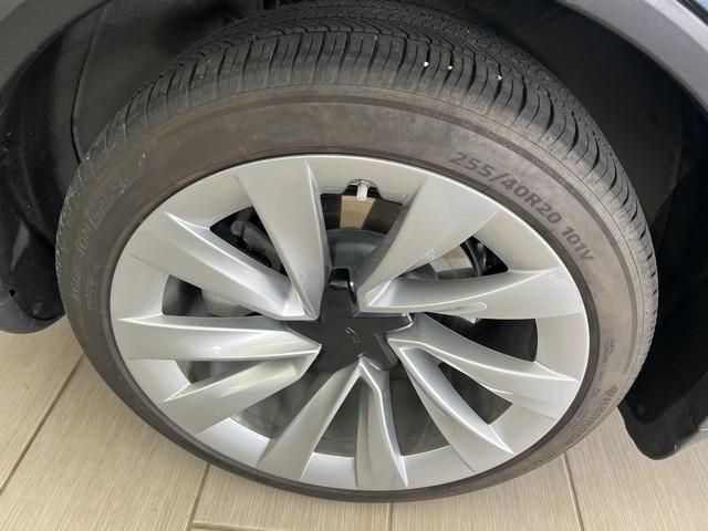 Tesla Model Y Long Range Launch Series AWD *Ltd Avail* 2026