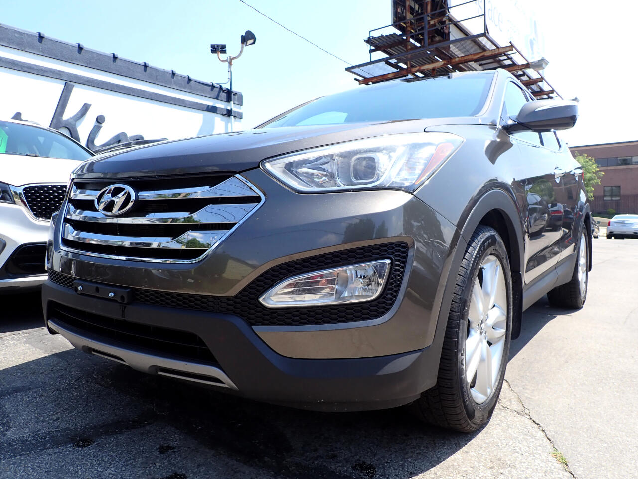 2013 Hyundai Santa Fe 2.0T Sport photo 2
