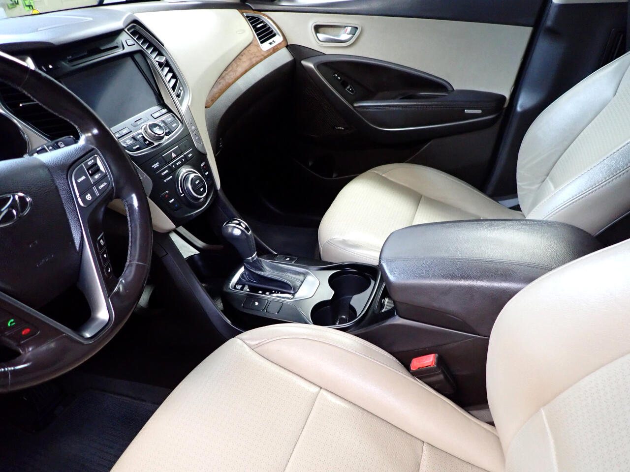 2013 Hyundai Santa Fe 2.0T Sport photo 3