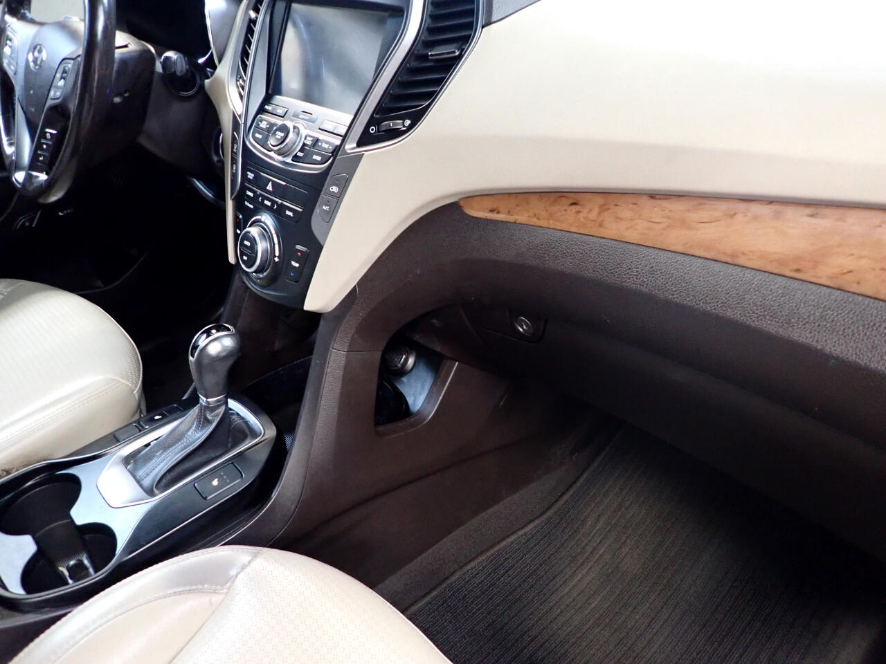 Hyundai Santa Fe AWD 4dr 2.0T Sport 2013