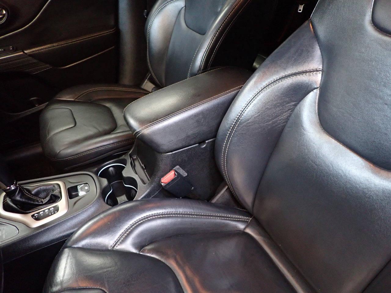 2016 Jeep Cherokee Limited photo 4
