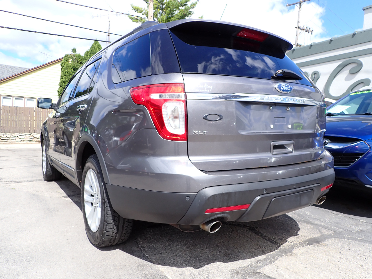 2012 Ford Explorer XLT photo 17