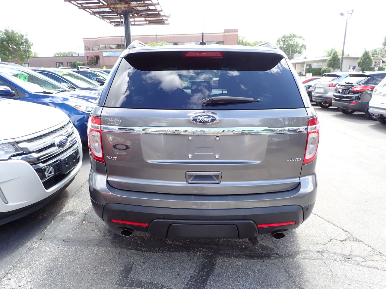 2012 Ford Explorer XLT photo 18