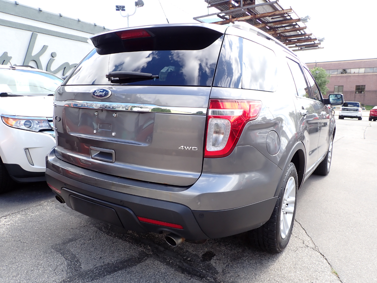 2012 Ford Explorer XLT photo 19