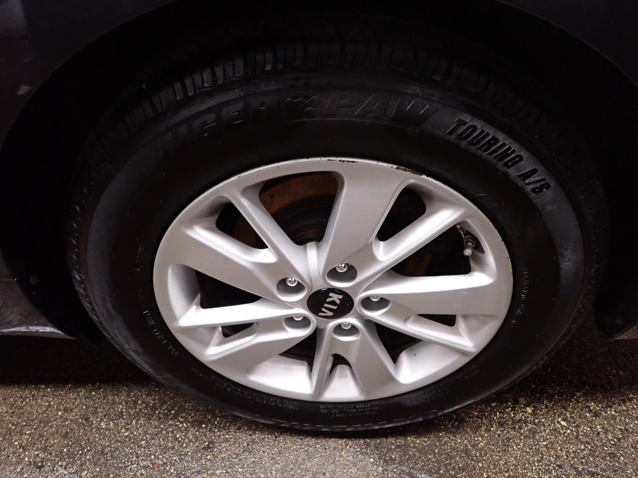 2017 Kia Optima Hybrid Base photo 15