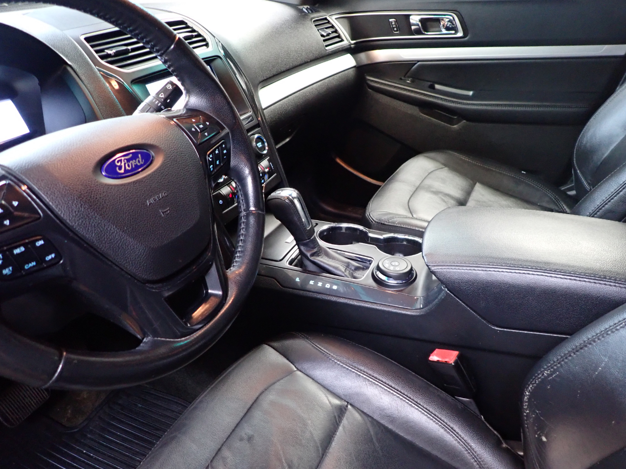 Ford Explorer XLT 4WD 2016