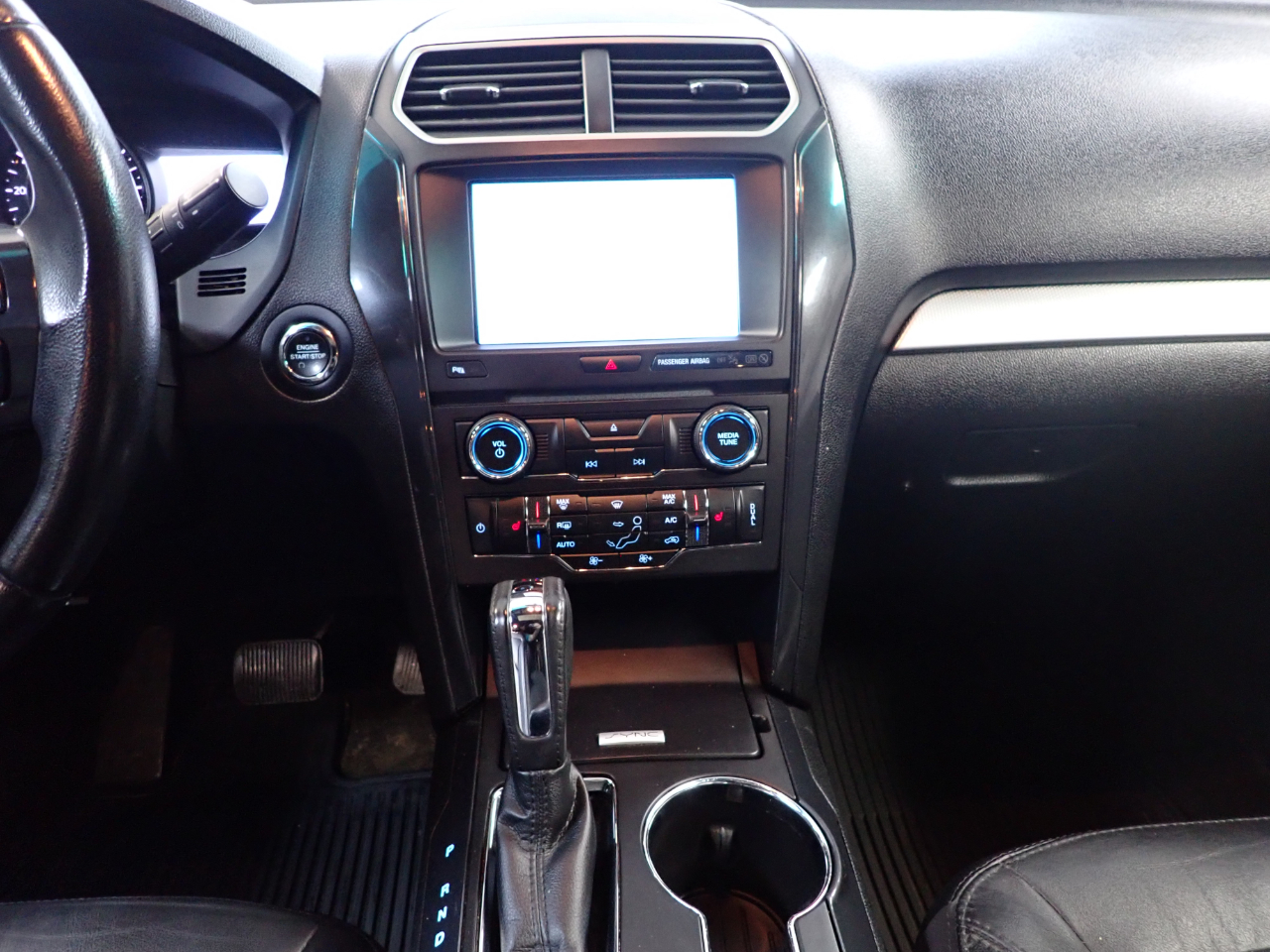 Ford Explorer XLT 4WD 2016