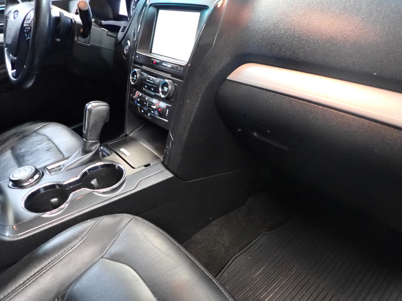 Ford Explorer XLT 4WD 2016