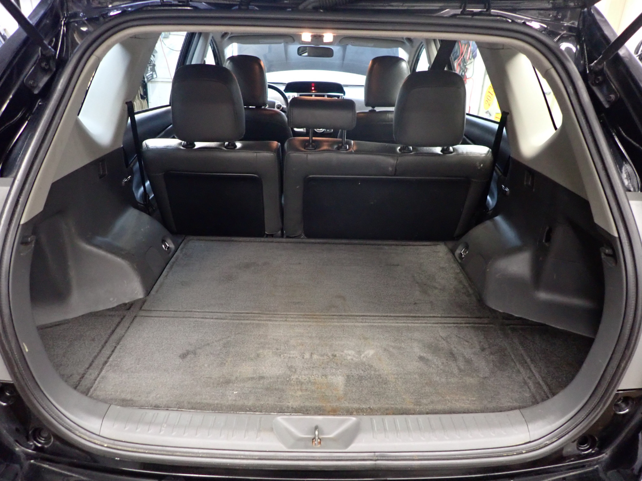 Toyota Prius V 4D Hatchback 2013