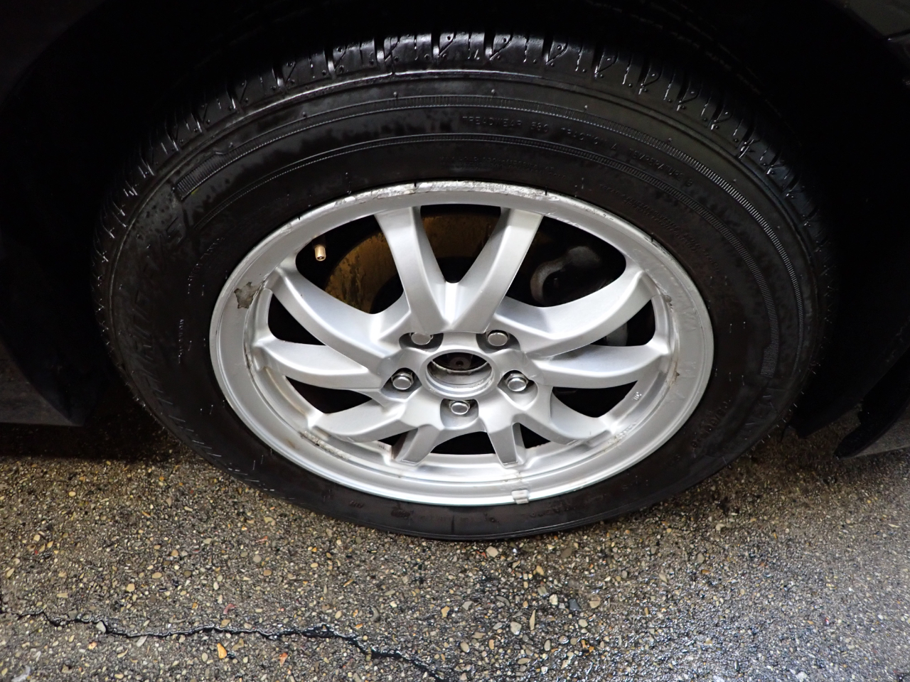 Toyota Prius V 4D Hatchback 2013