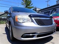 2014 Chrysler Town & Country 