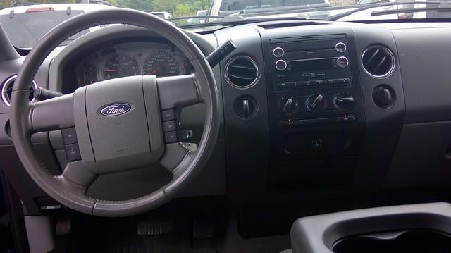 Ford F-150 XL SuperCrew Short Bed 4WD 2008